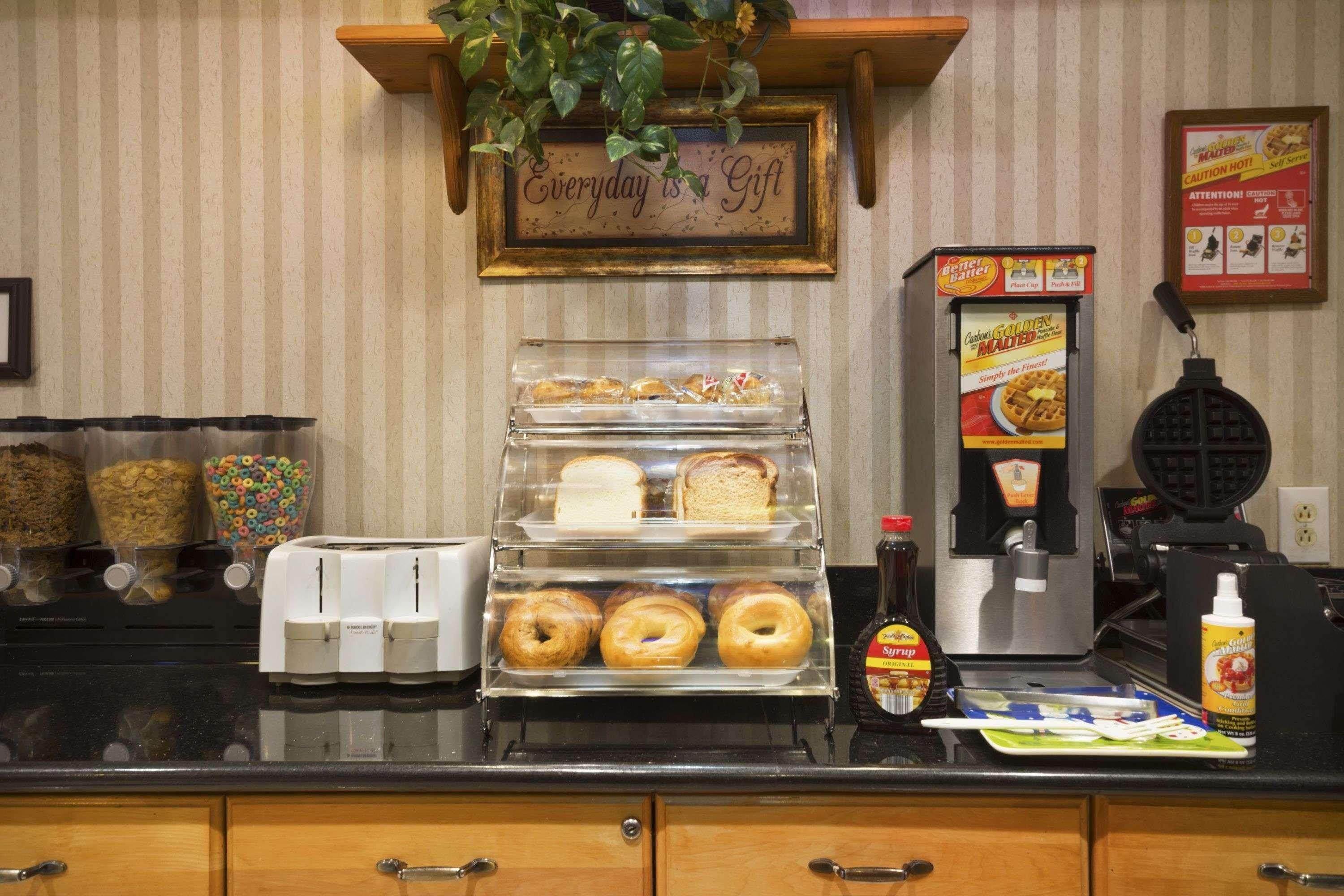 Microtel Inn By Wyndham Charlotte Airport Kültér fotó