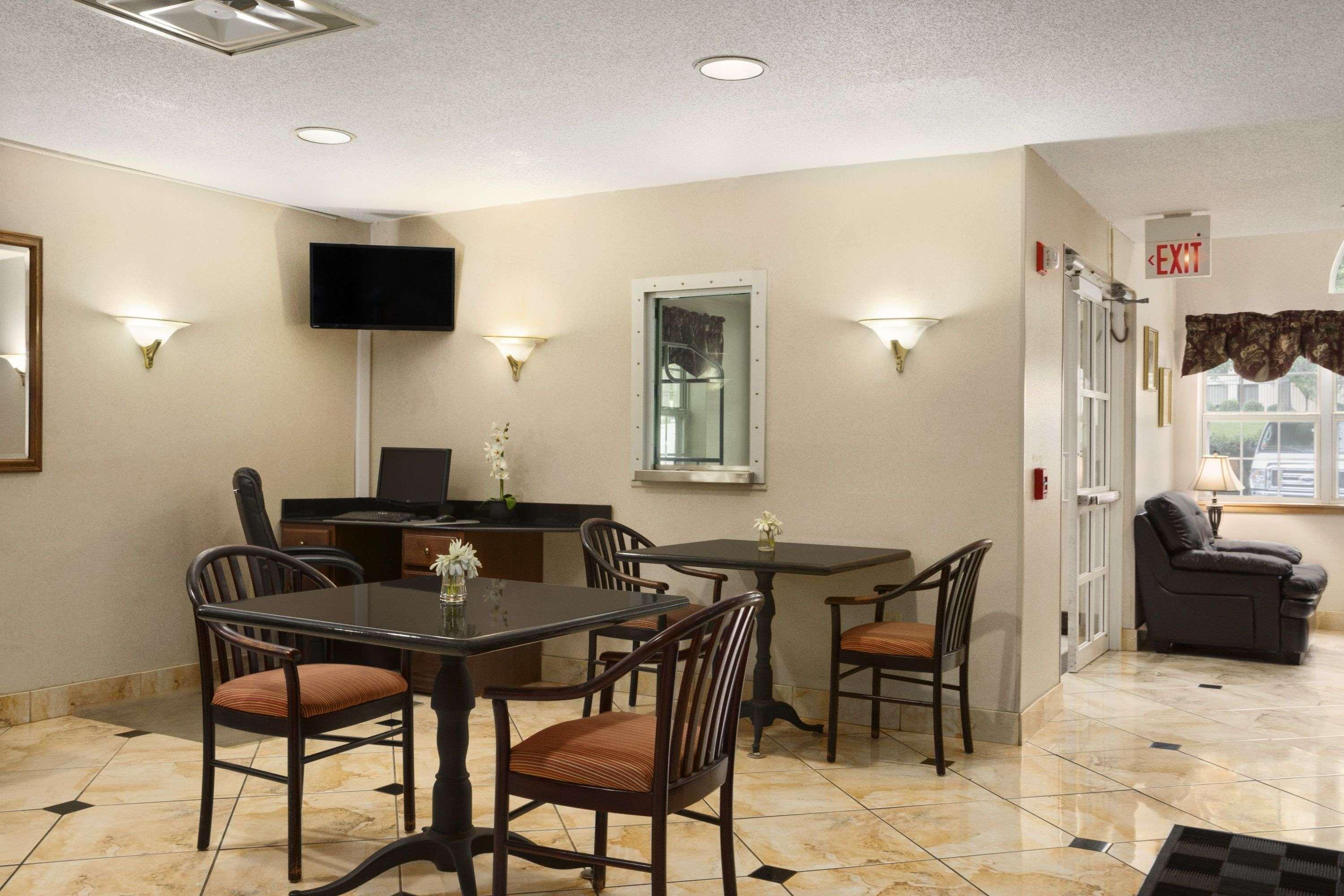 Microtel Inn By Wyndham Charlotte Airport Kültér fotó